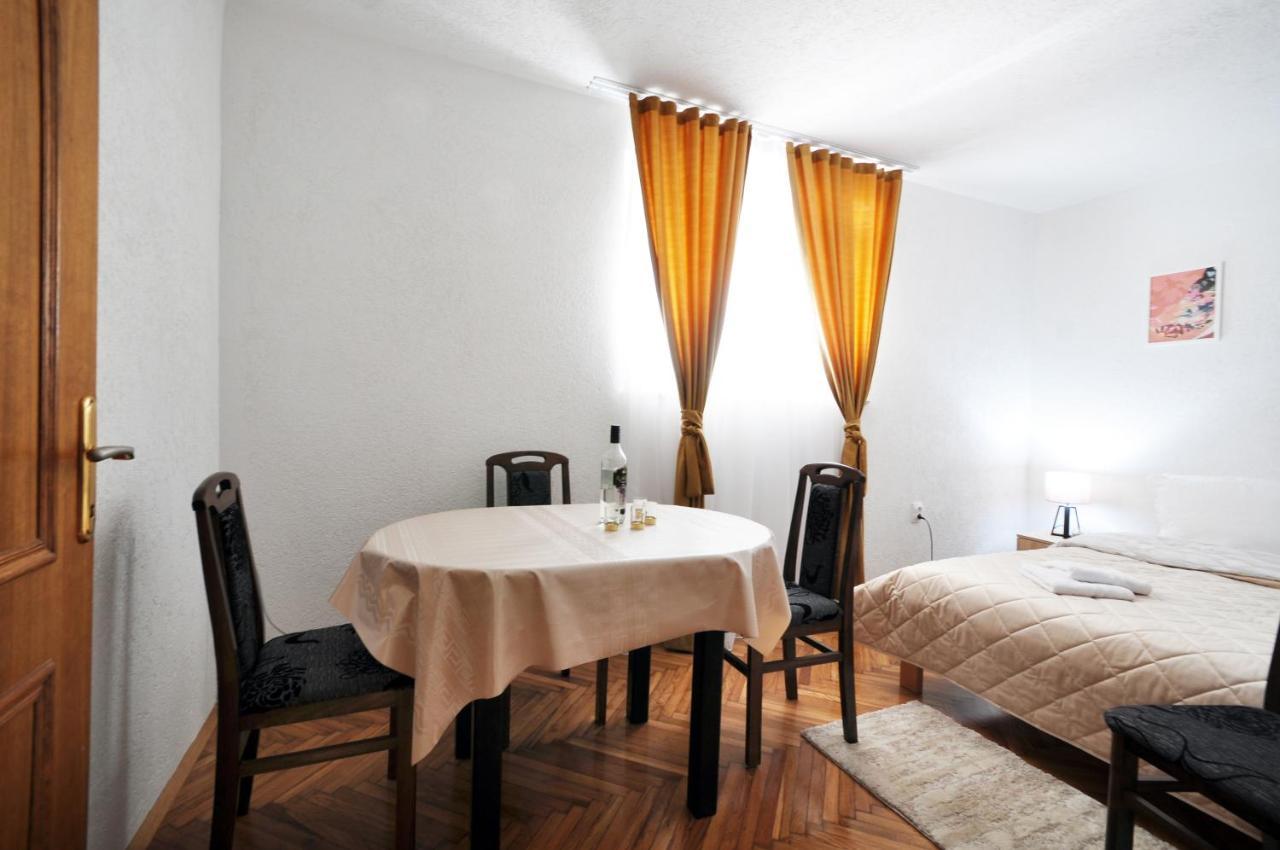 Stil Park Apartmani Vrnjačka Banja Exterior foto